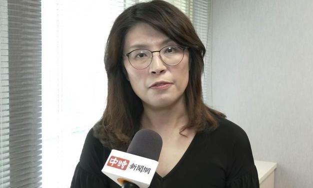 想进京？先交投名状！郑丽文还没动身，北京的关卡就已经设好了。很多人以为国台办的回