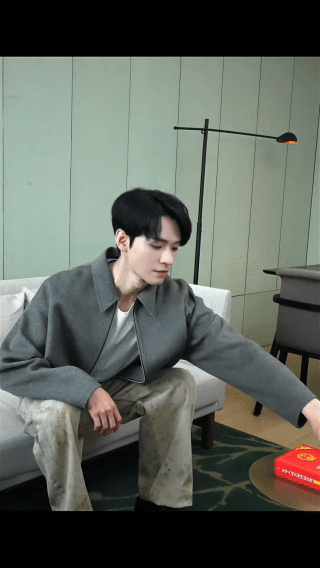 龚俊热度破亿角色又多一个龚俊家事法庭播前角色热度破亿沈谢秩还未登场热度便已破亿，