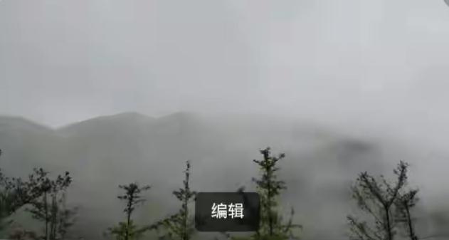 夏天酷暑难耐，去龙胜避暑是绝佳选择，那里有清泉、瀑布、溪潭、夏天水质清澈、

凉