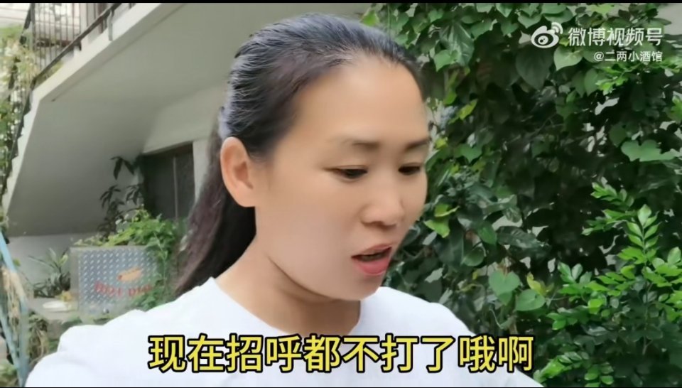 客观来说，这个美国华人还没有日本邻居爱国。不过美国华人都是外国人了，也不用指望他