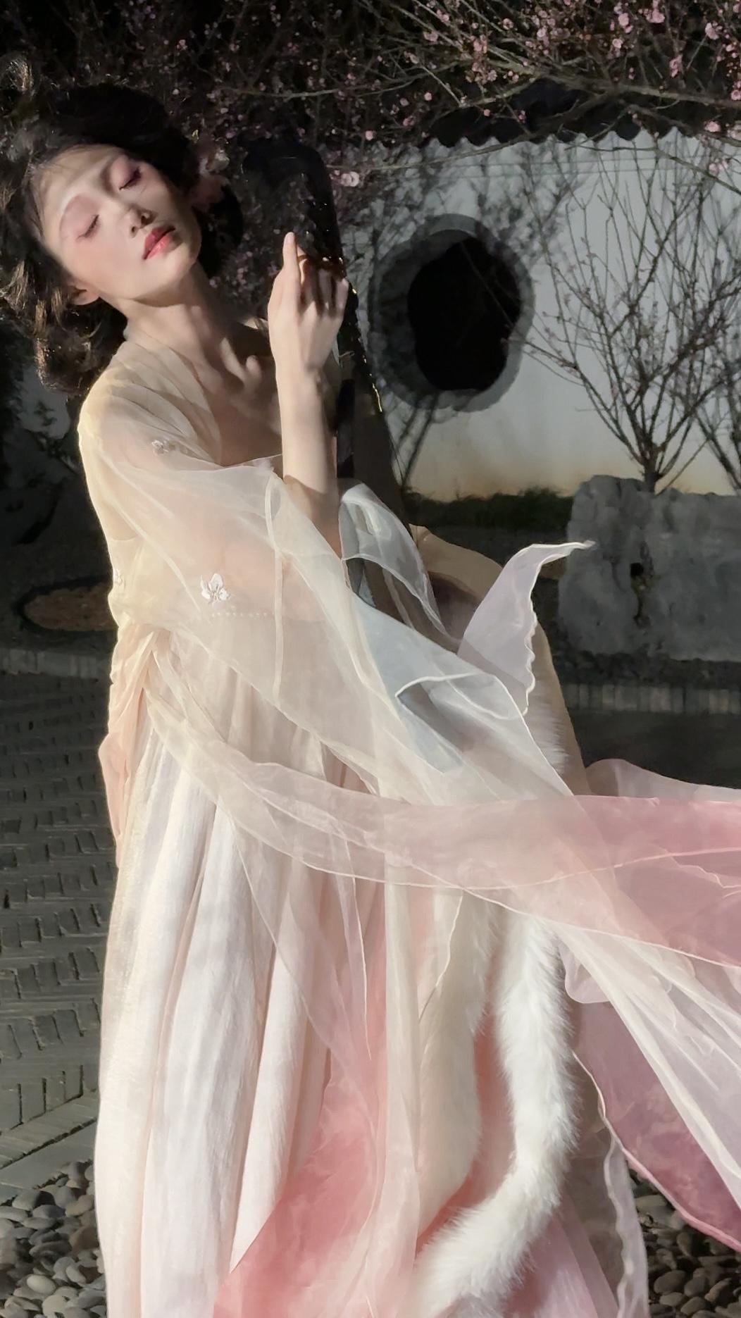 “解释春风无限恨”