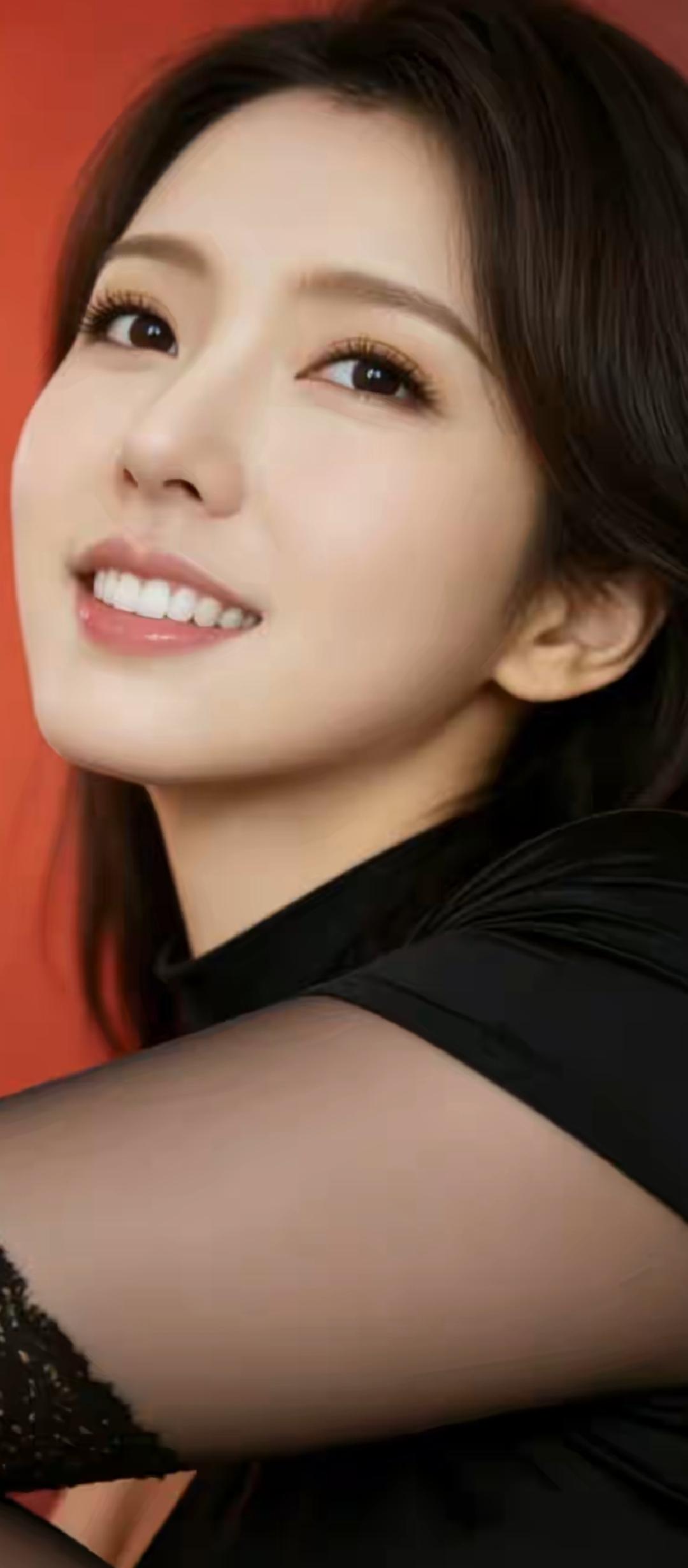 甜美笑容，气质迷人！🌹💃