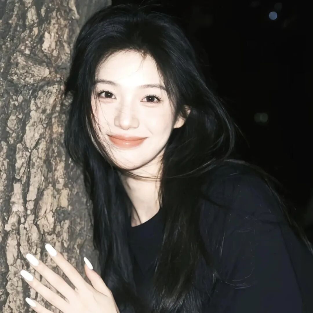 𝗪𝗲𝗖𝗵𝗮𝘁头像 ‖女生头像‖氛围感‖优质女头‖小众高级 ‖无水印女
