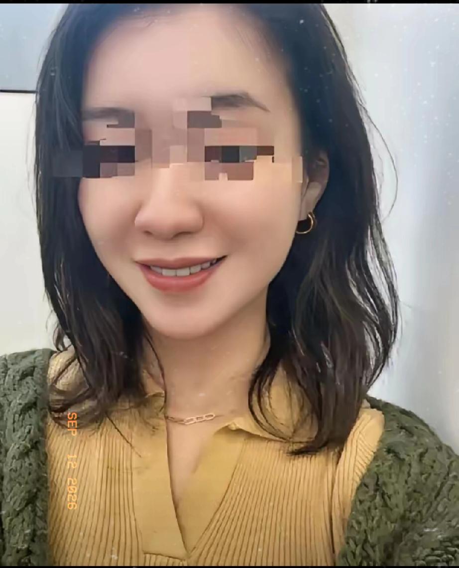 “纵欲过度，就是在玩火自焚！”某小区一名30多岁的女子，在丈夫远赴国外务工、独自
