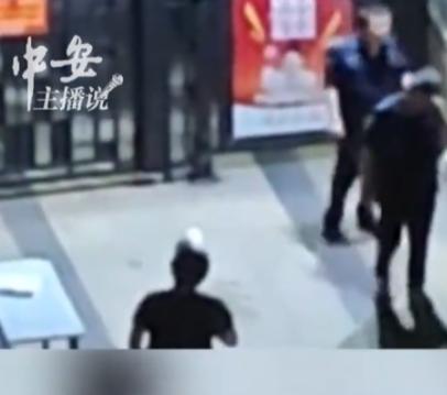 活不起了！深圳，一骑手连续两晚在小区门外大声控诉，原因是他送了一单96元的外卖，