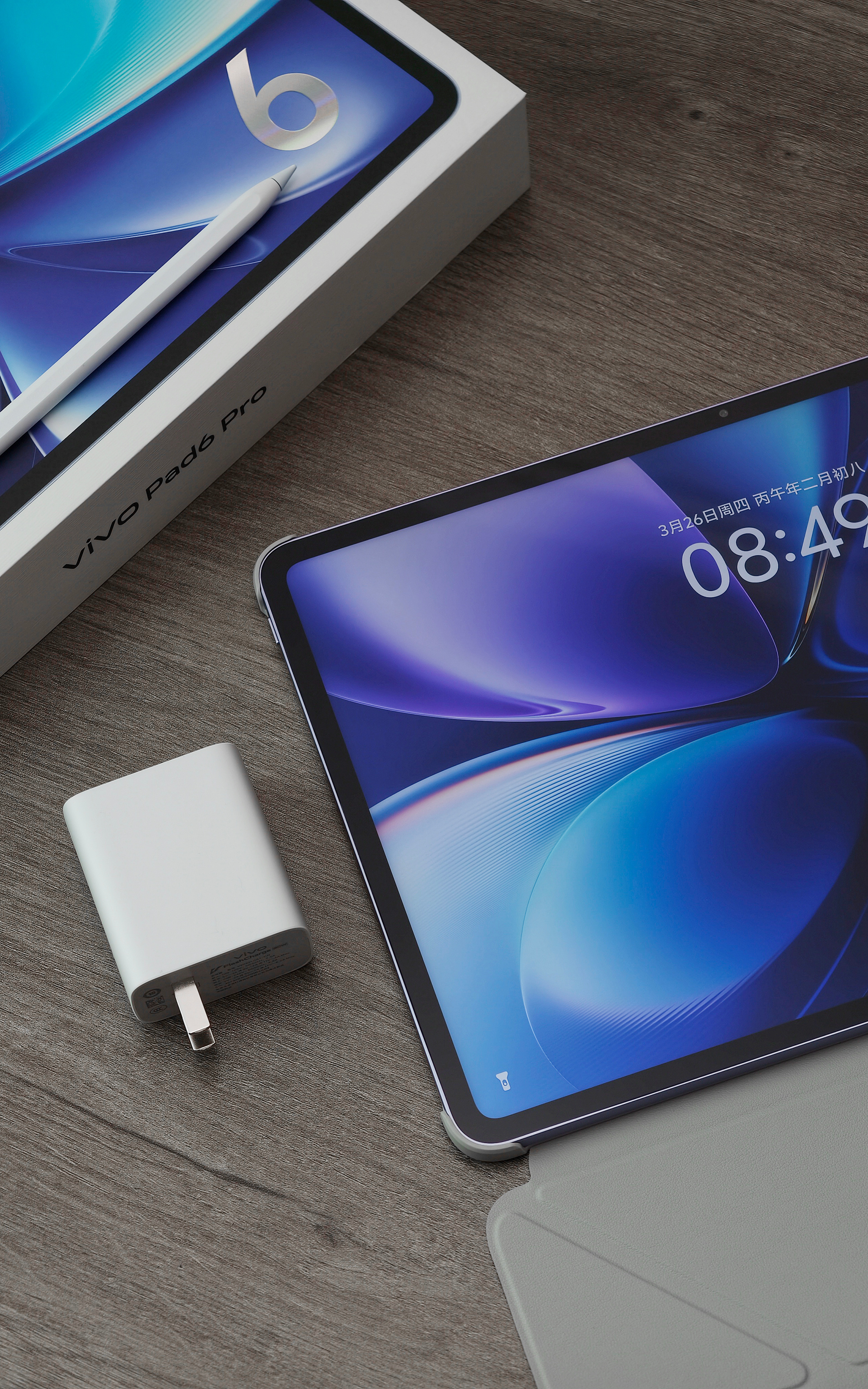 和手里这款机型一起发布的款「盖面神器」不过这次的配置和能力决定了TA绝不仅仅适合