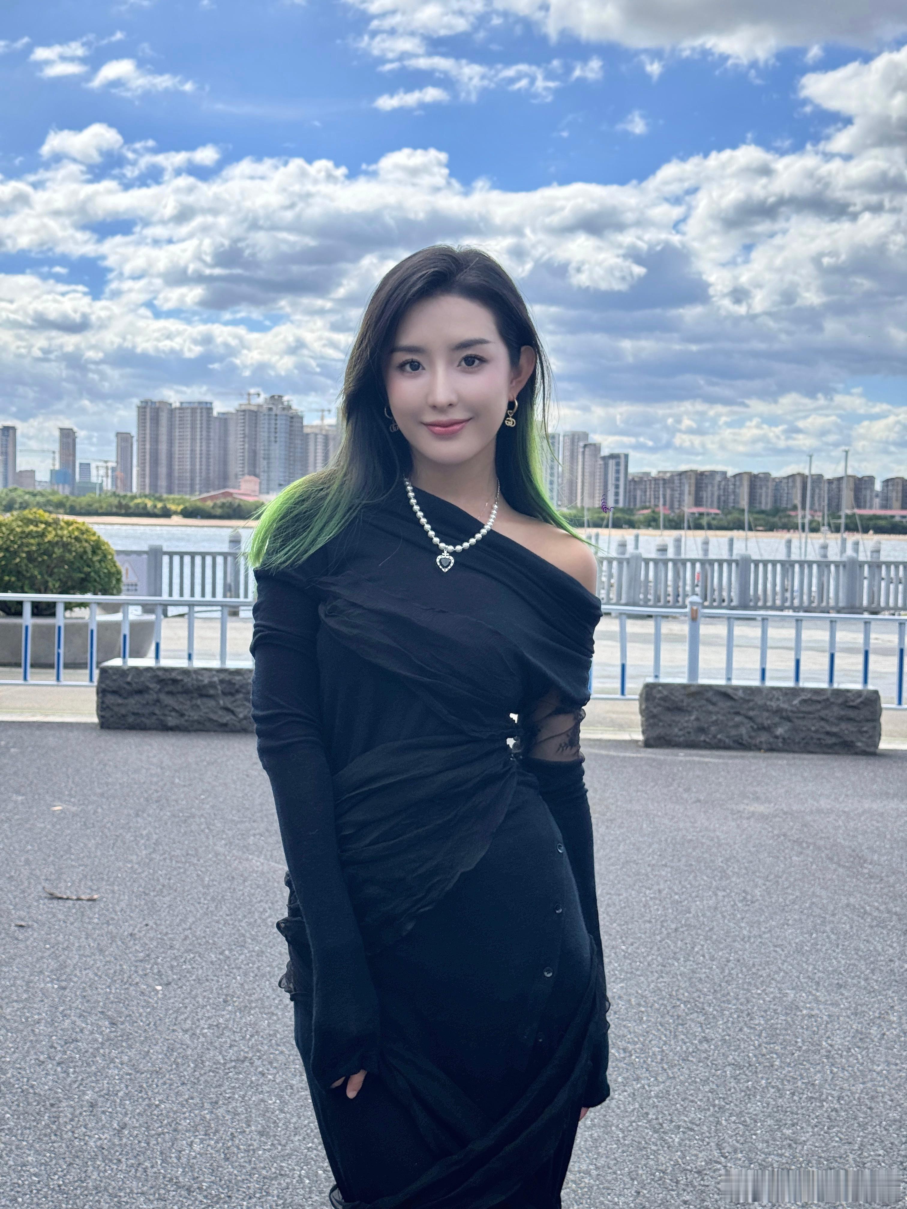 #每天早起打卡#早！今天得早点出门[污] ​​​