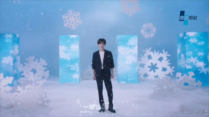 易烊千玺成为亚冬会主题曲演唱者，他用独特的嗓音唱出激情与活力，为亚冬会增添光彩，