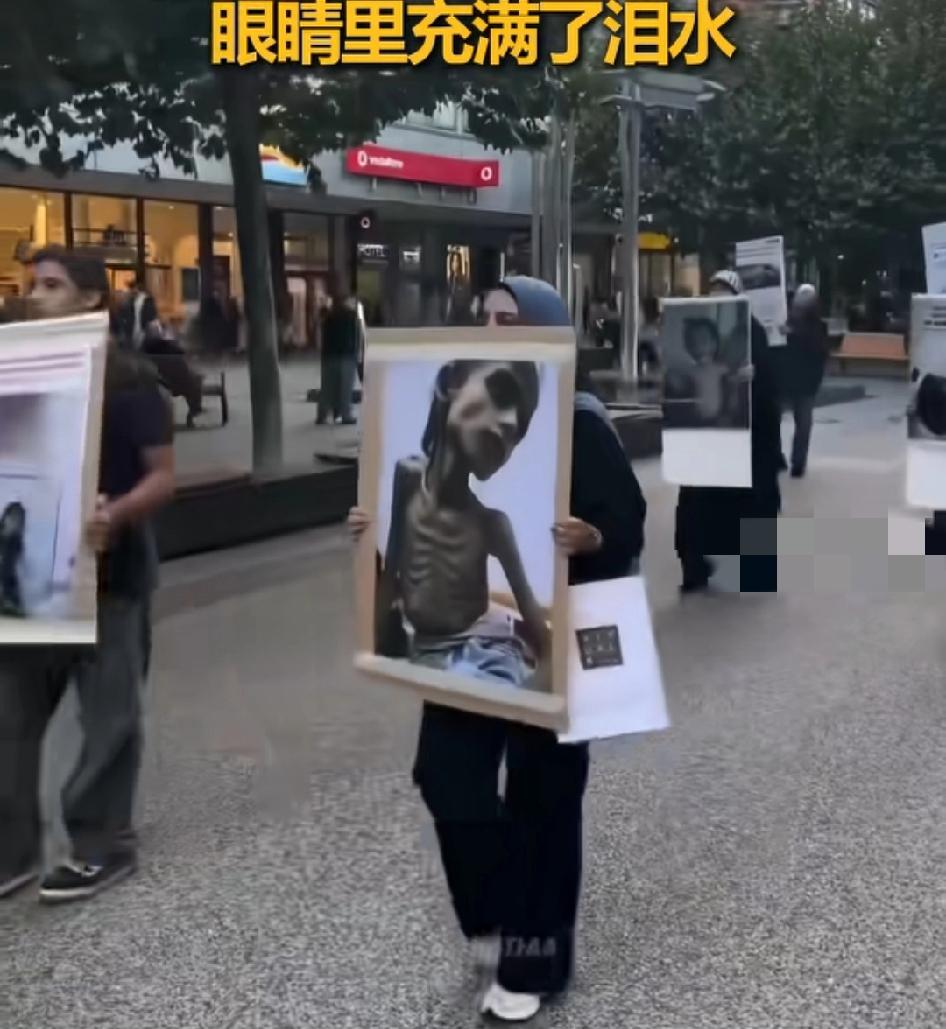 德国举行支持巴勒斯坦游行，男子看到加沙饥饿和被杀害的儿童照片后崩溃痛哭！
这些照