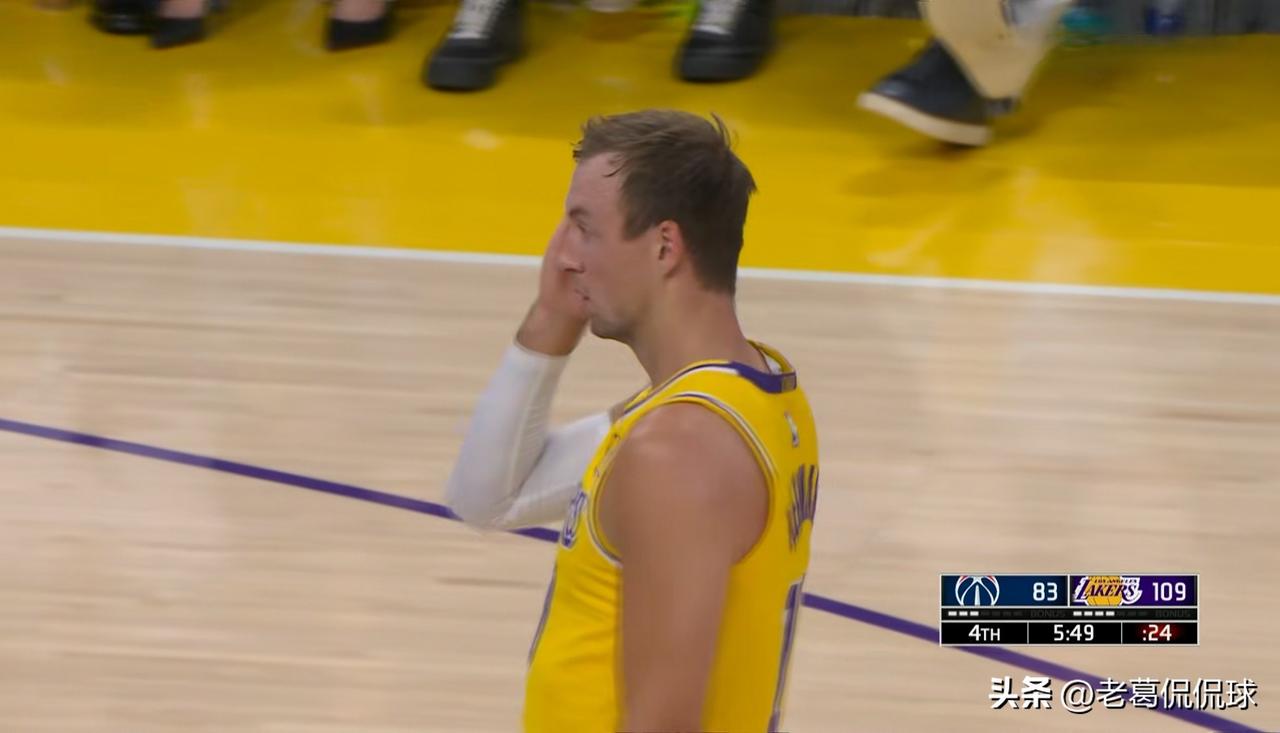 湖人主帅雷迪克真是太会说话了！在今天湖人主场以120：101大胜奇才的赛后采访中