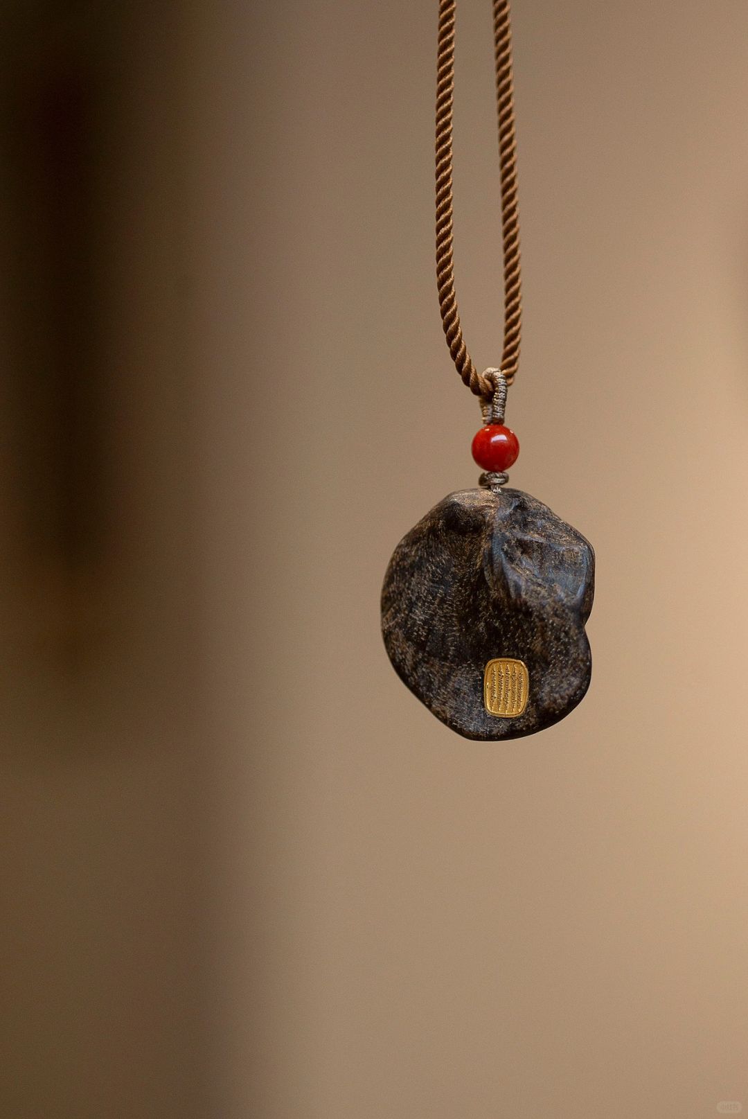 好喜欢，一眼就看上的“沉香五条经文”