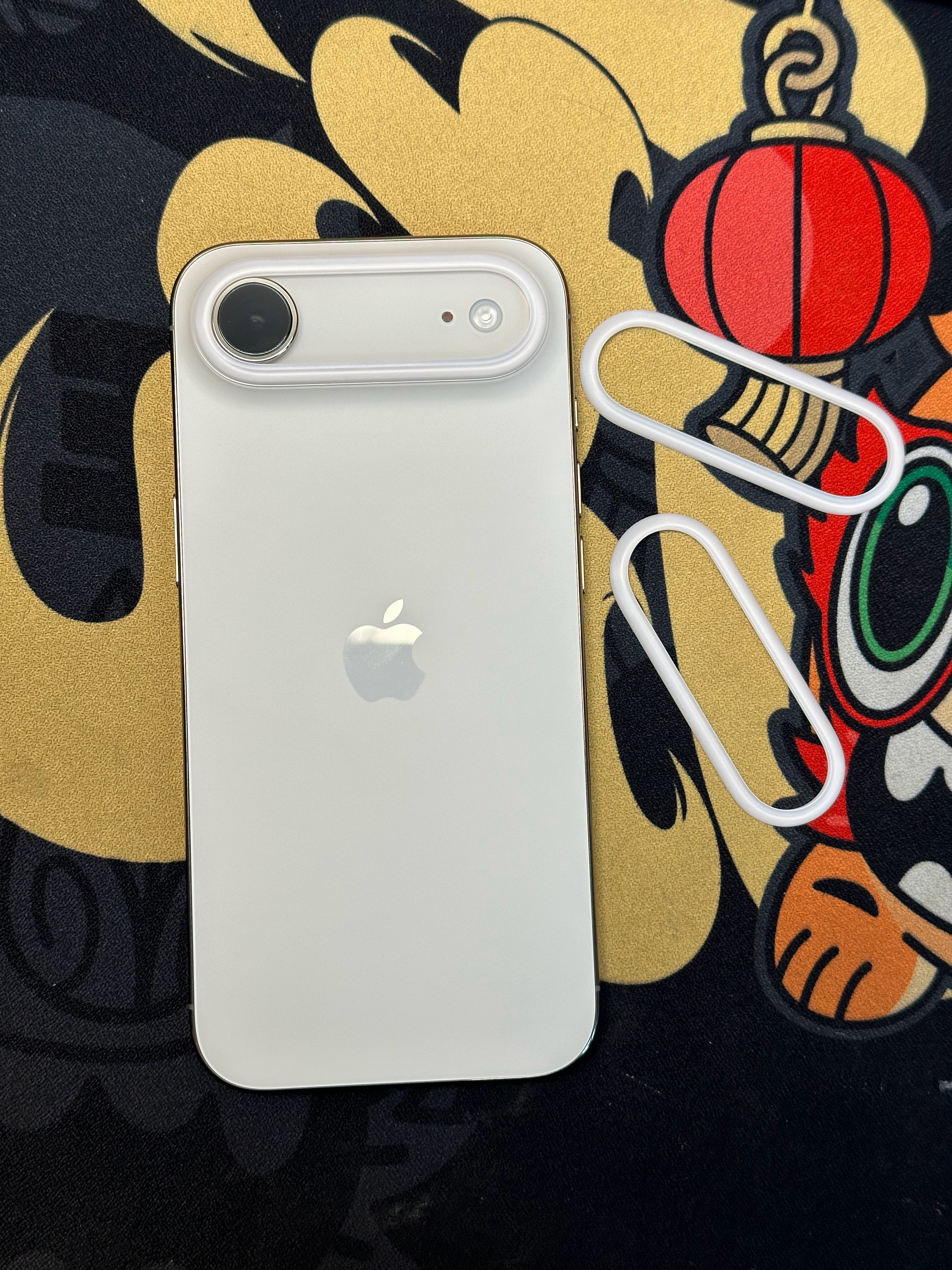 iPhoneAir 平嵌镜圈预计10天搞出来，最终样品已经敲定了还是用的 CNC