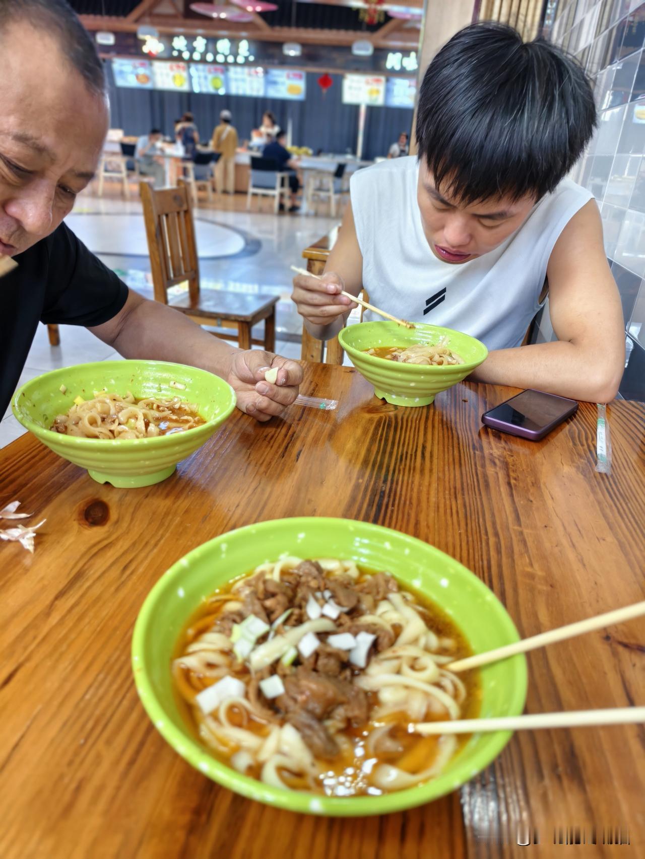 终于可以出院了，山西偏关猫姐在太原陪护的日子可以结束🔚了，正巧大学毕业的干儿子
