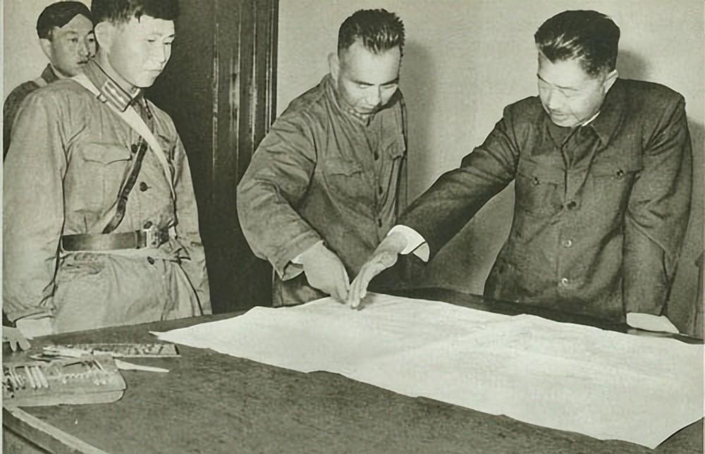 上将“三杨”人人称虎将，其实历史上还有一位姓杨的上将，你知道他是谁吗
1958年