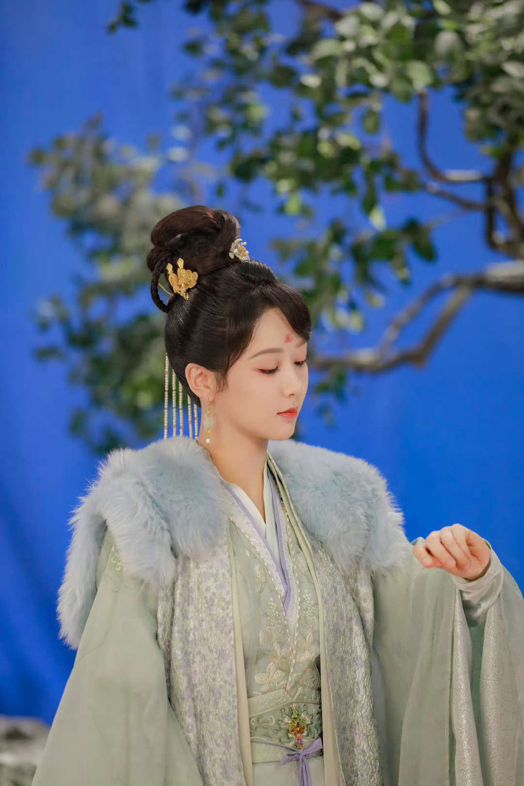 #杨紫[超话]##杨紫小夭# 💕#杨紫长相思#乐观和爱才是生活的解药， 迎着阳
