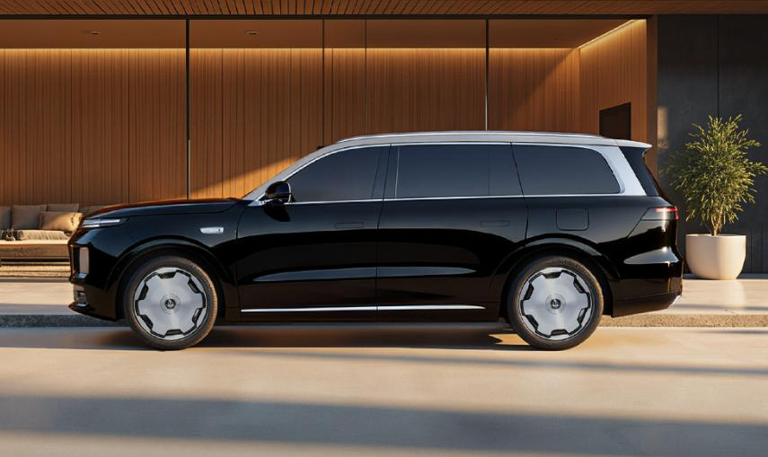 零跑回应D19定价零跑直接摊牌：D19 21.98万起，肯定不亏钱￼￼￼。不是亏