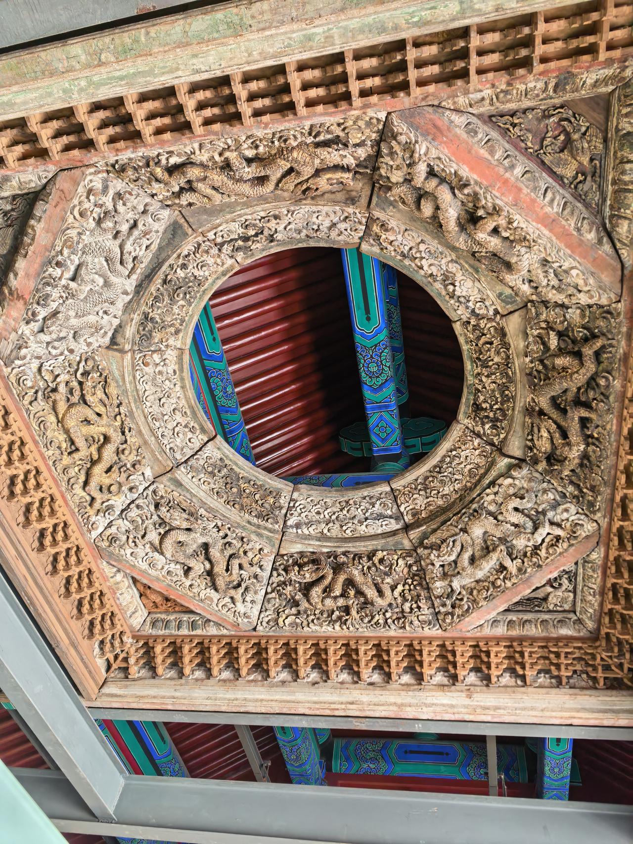 走进位于北京中轴线的古代建筑博物馆（4）藻井
收藏并展示了明代隆福寺的两个藻井，