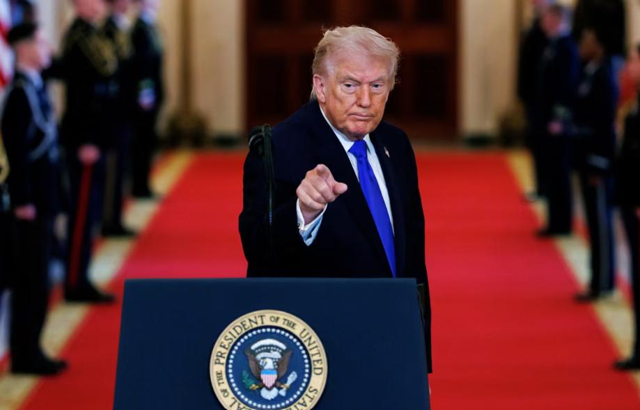 打不打伊朗？特朗普要听女婿评估，伊外长信心满满：能谈妥

当地时间2月23日，英