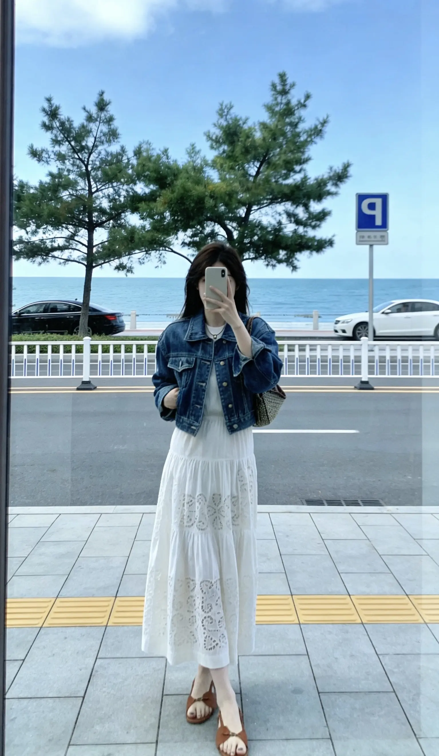 人只有快乐运气才会好，运气好了财运就会跟着来了，无关紧要的事情全都抛开...