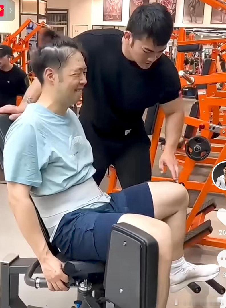 终于知道杜海涛是怎么瘦下来的没有轻轻松松就能得来的好成果，海涛每一次全力跳动，都