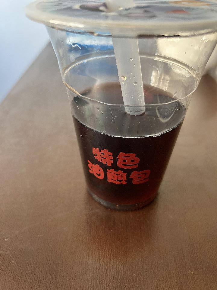 今儿个假期结束开学第一天，我特意赶在七点前就发动了车子——就怕赶上早高峰，把时间