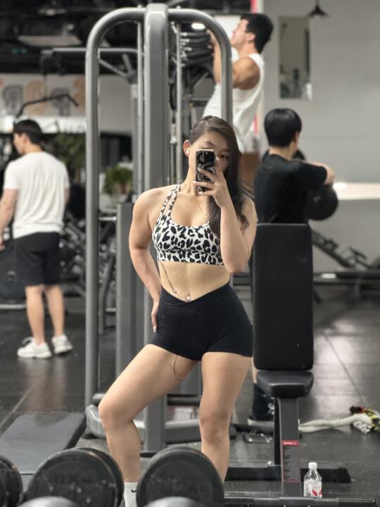 当我的审美是强壮大女人