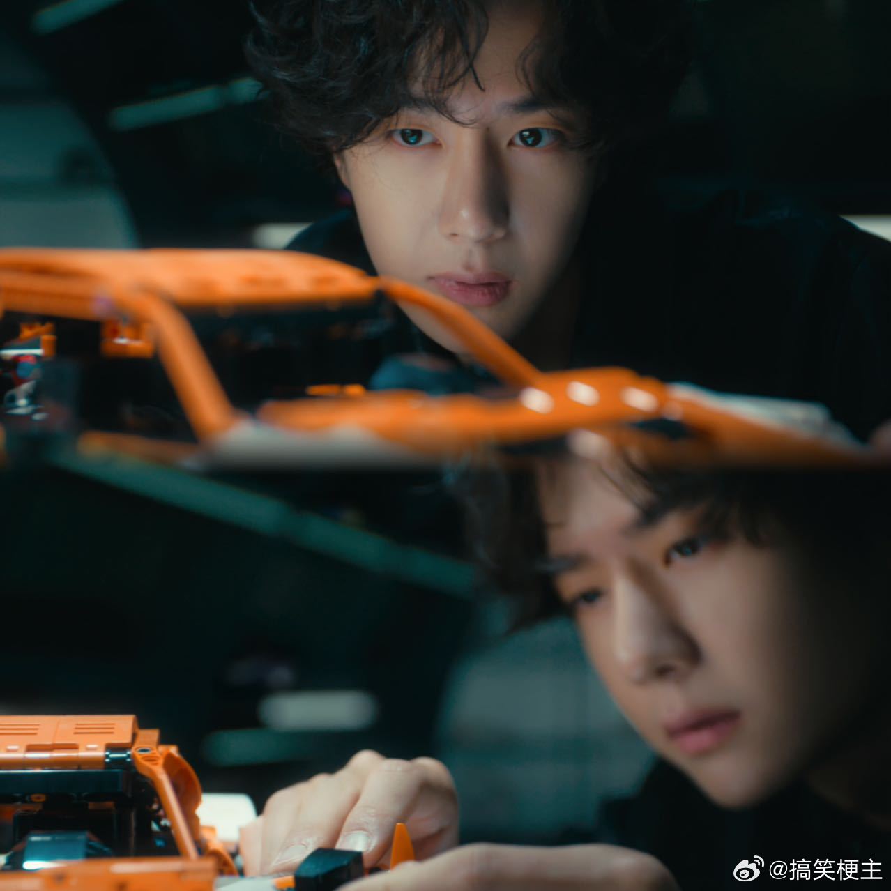 王一博9月新增多个代言 9月多个代言陆续上线，每一个都很有质感，乐高的官宣尤其特