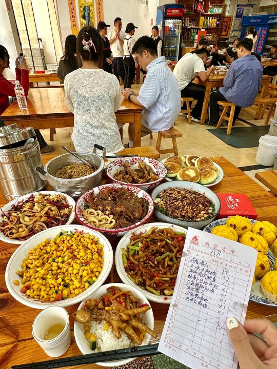 原来长沙还有比笨萝卜更好吃的店。。。