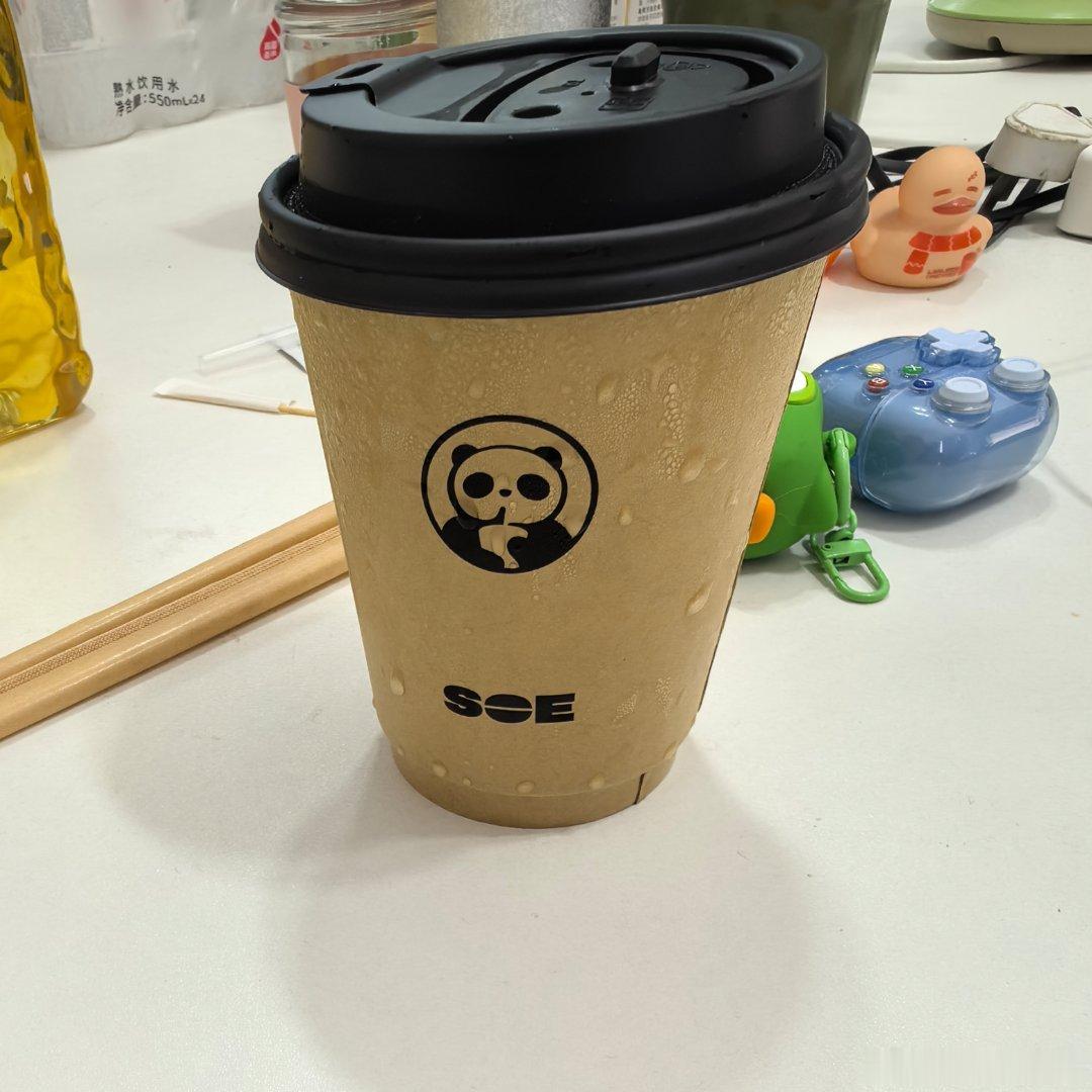 最尊重立秋的城市出现了 秋天的第一场大雨配秋天的第一杯瑰夏～ 