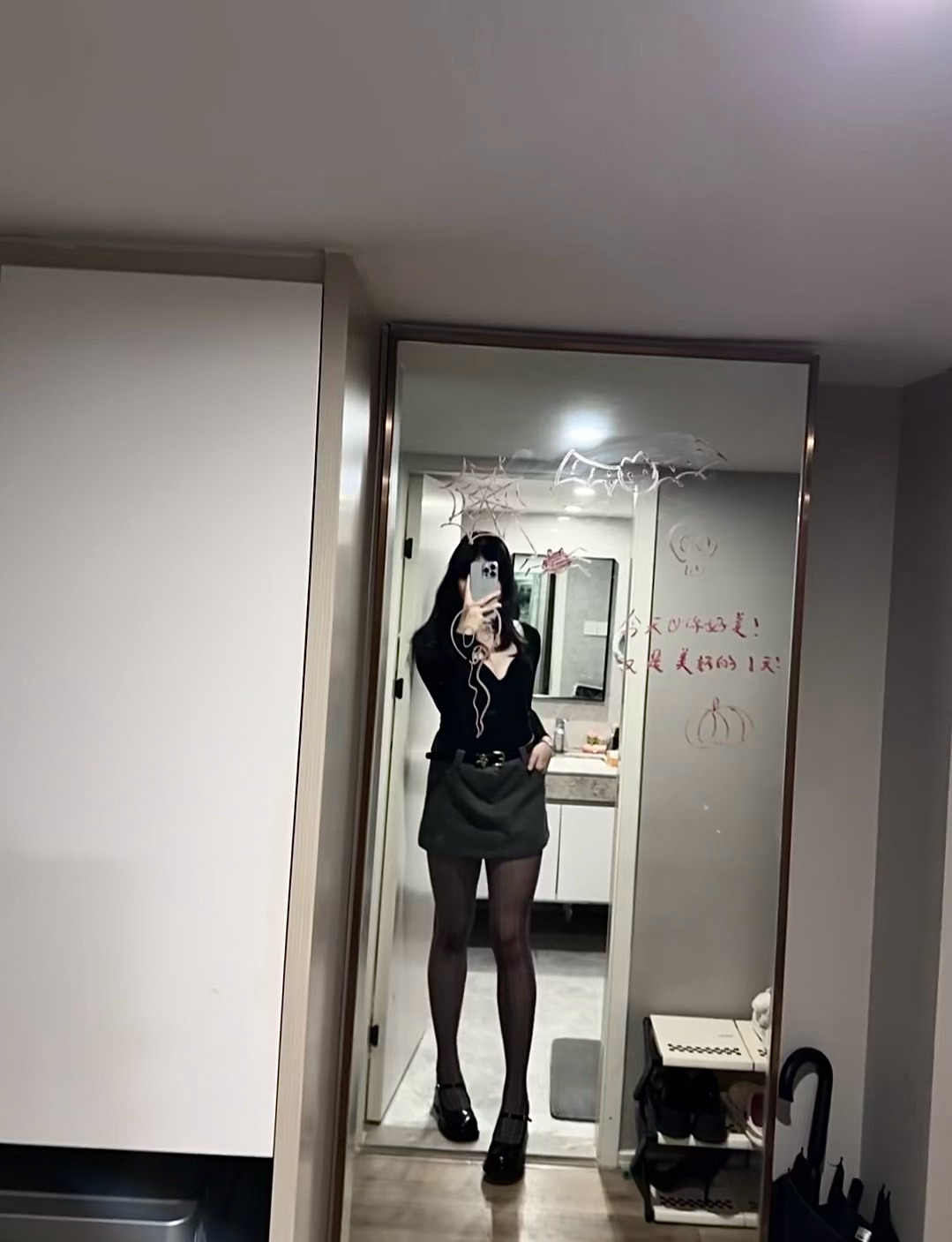 黑调自带吸引力，期待能被你多看几眼 ​​​[如花送福]  ​​​