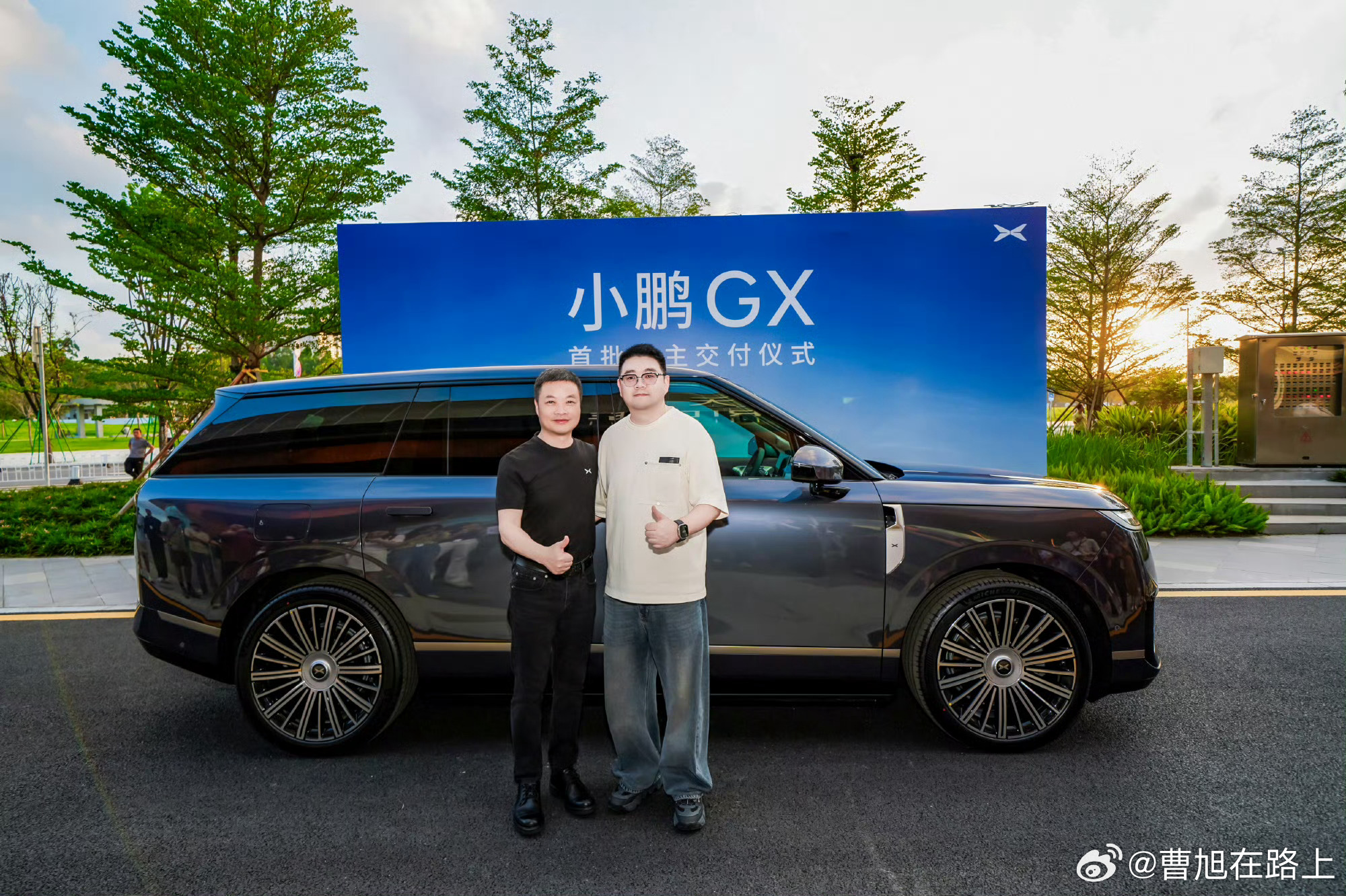 小鹏GX开启大规模交付新科技旗舰suv上市后开始大规模交付我身边一个朋友前后买了