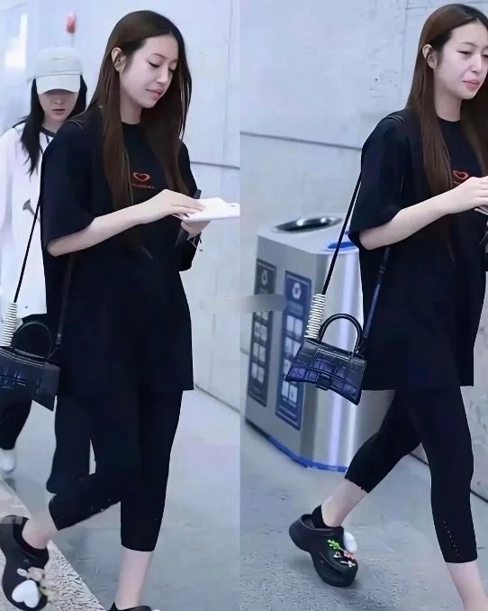 赵薇的女儿这富炫得 