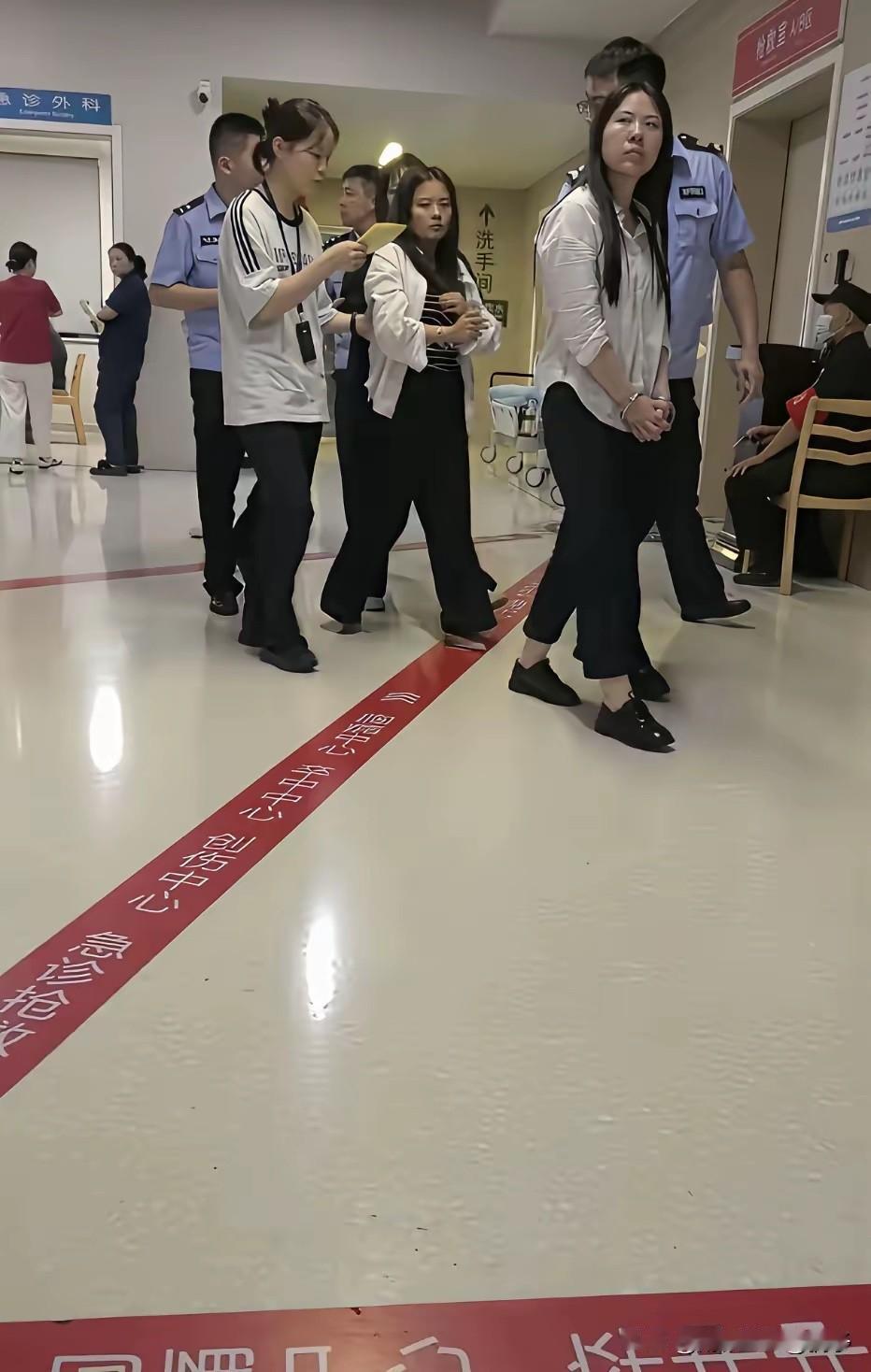 不懂就问，她们以后的出路在哪里？