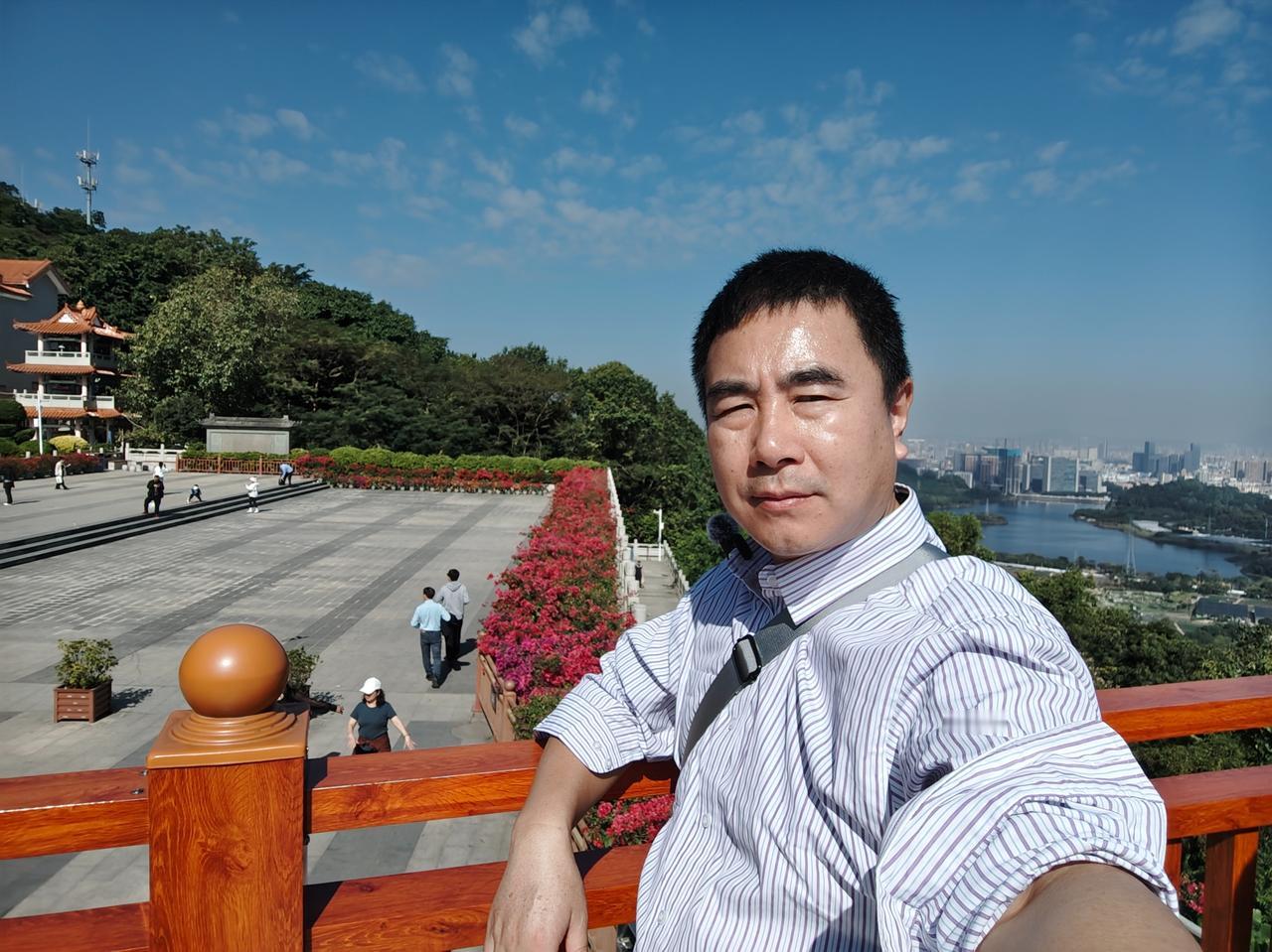 2025年还有几天就结束了，感觉这一年过得好快又好难，在过去的一年里是躺平，也是