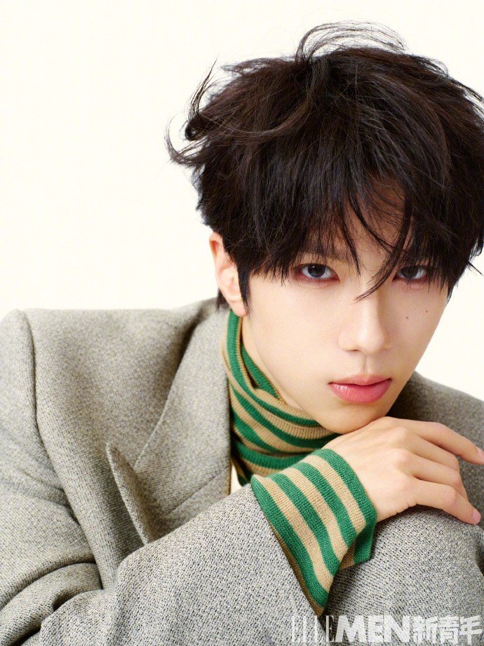 余承恩ELLEMEN新青年开年刊 被在开年刊的状态狠狠戳到了！这就是传说中的真贵