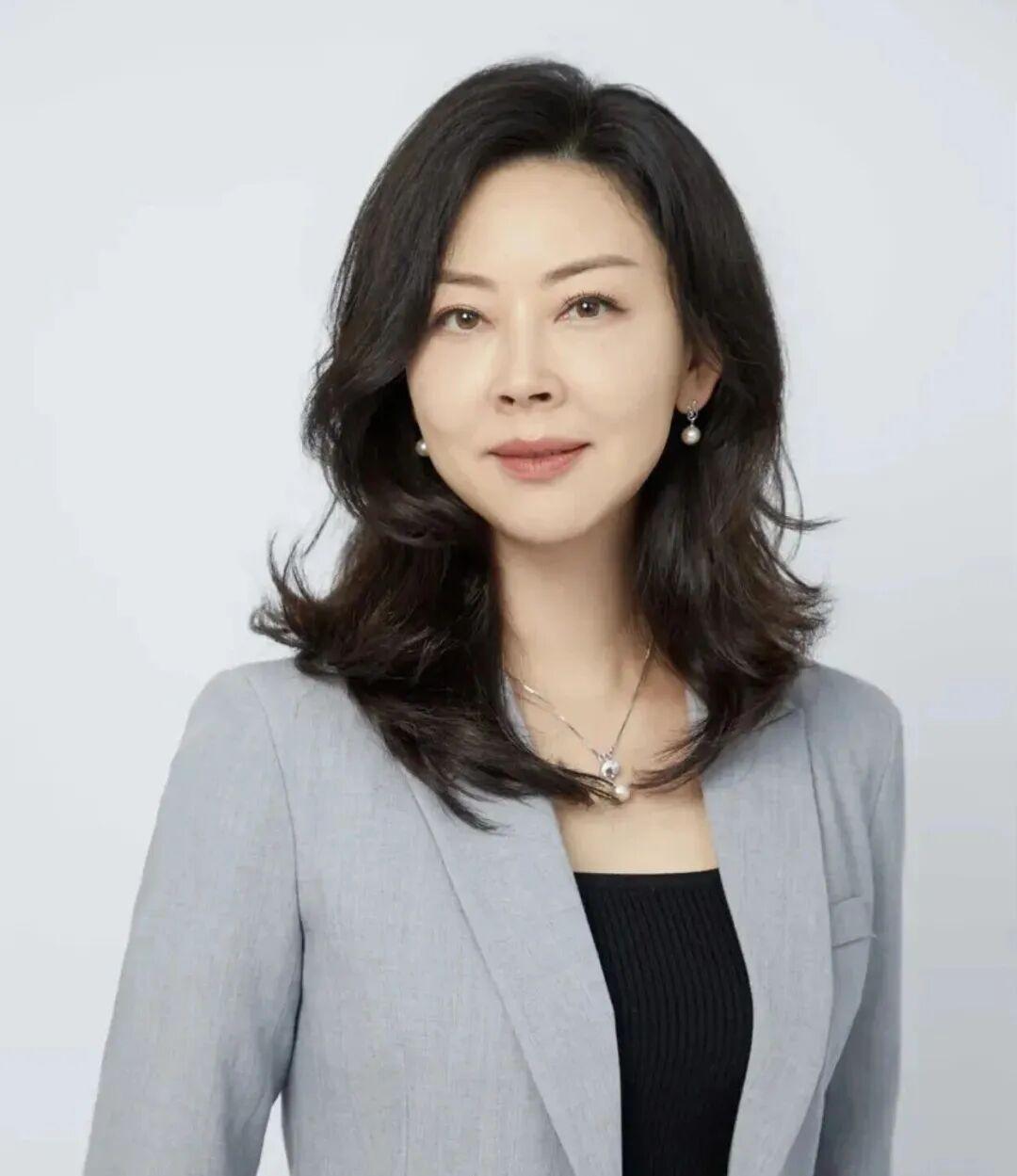宝马女将升任副总裁
5月21日，宝马集团官宣，任命方媛为宝马中国企业事务副总裁，