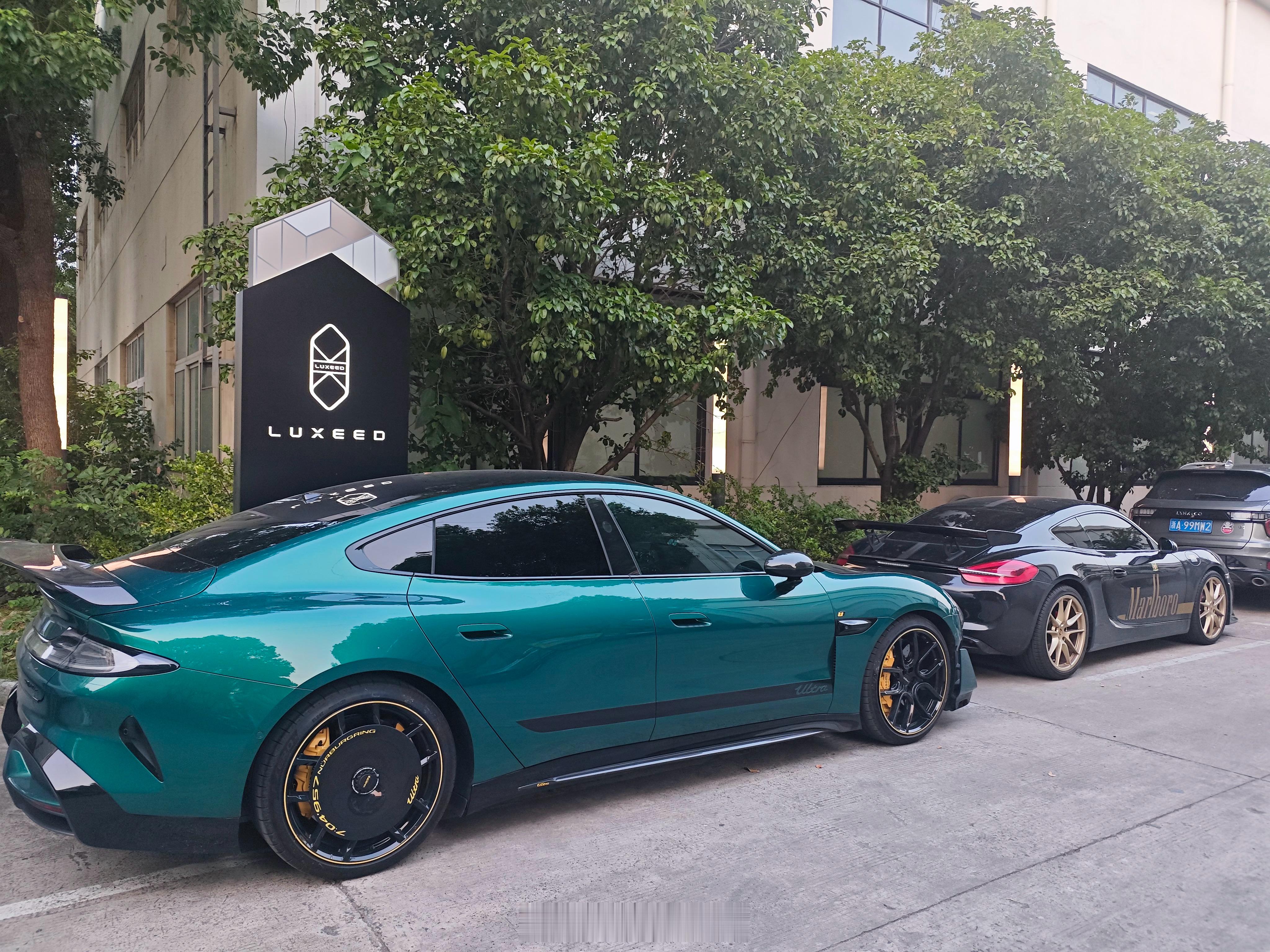 路过智界设计中心，看看他们员工开啥车 上海·上海汽检安亭试车场