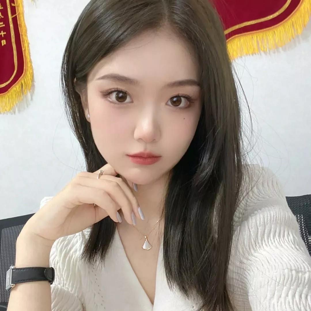 元气满满的一天，从精致妆容开始！😊✨清透少女感妆容 元气甜妹妆容 自然粉嫩妆容