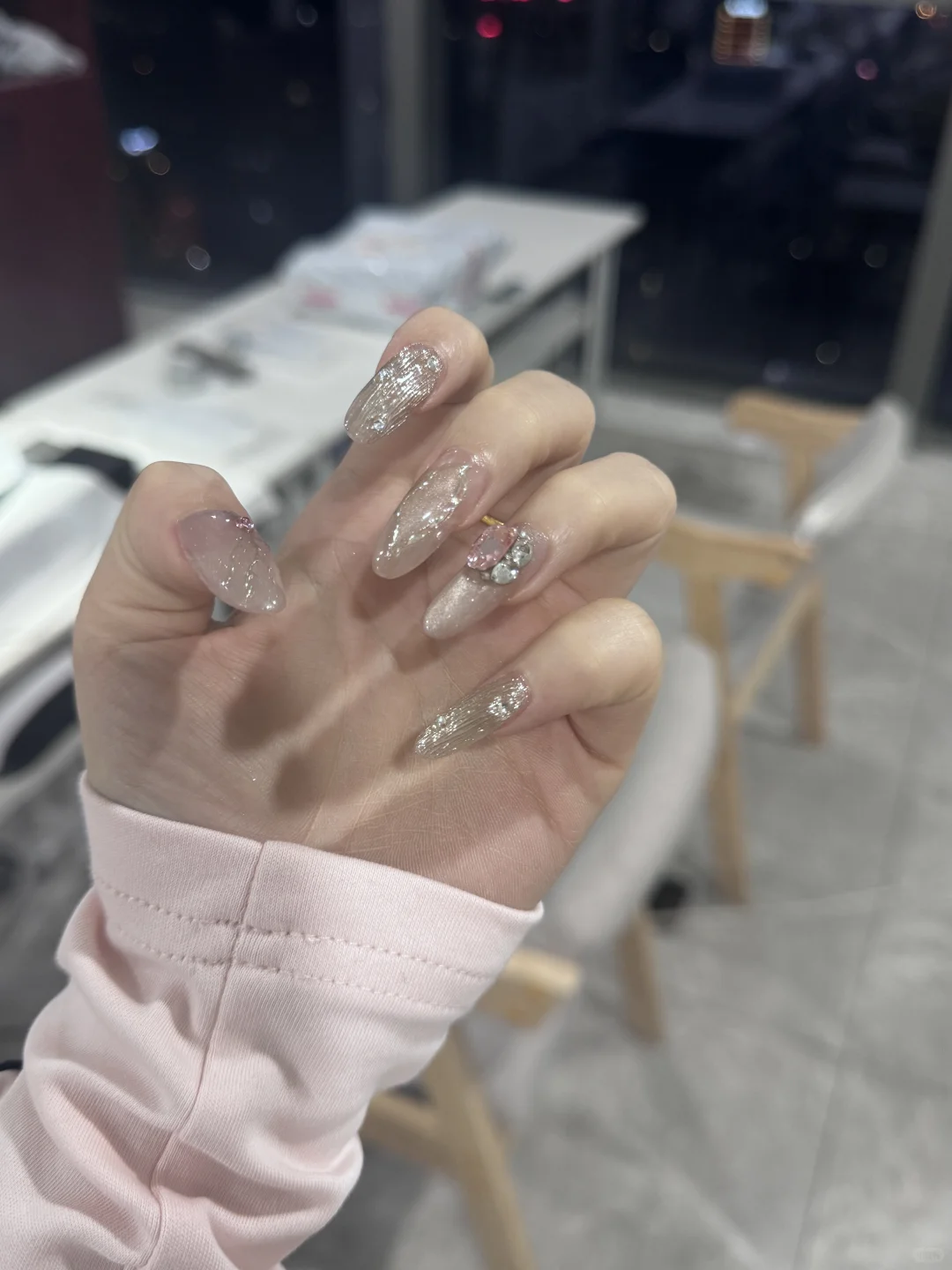 美甲拍照专属姿势