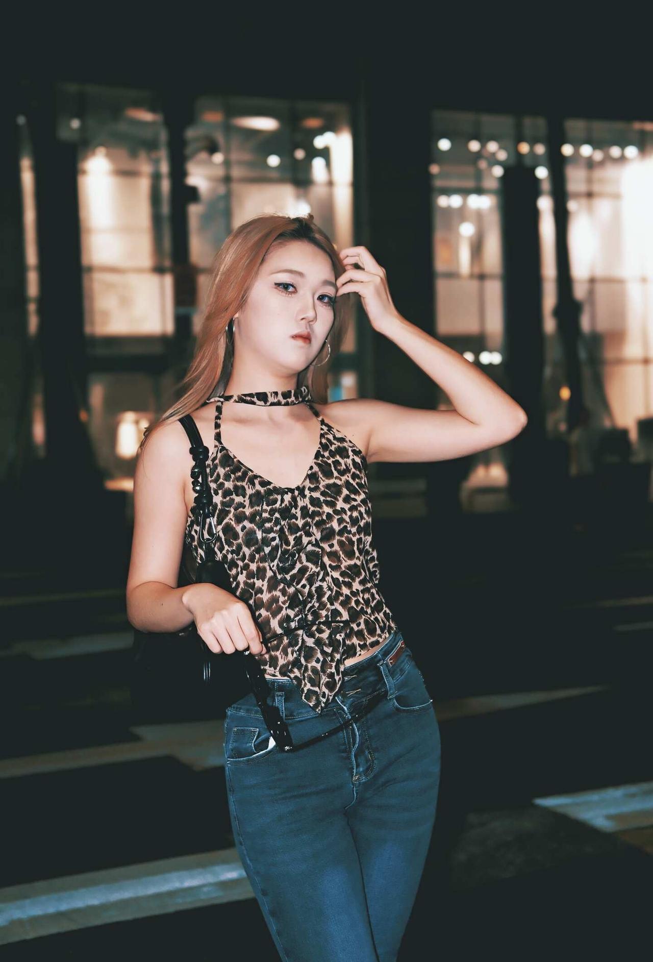 珠江新城一组时尚街拍
互勉约拍 街拍 时尚街拍 街拍穿搭 街头摄影 拍出时尚感 