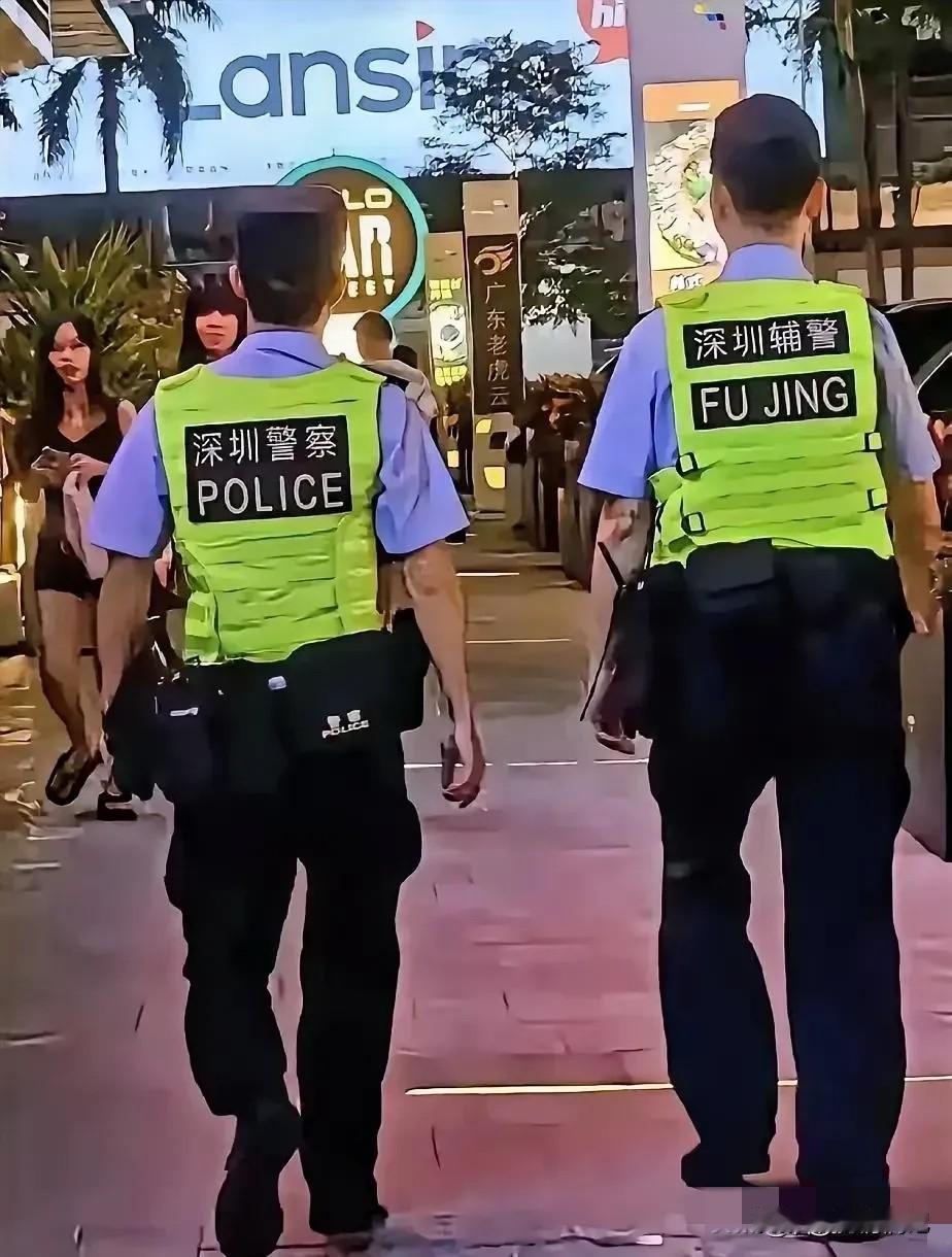 深圳，开了先河！

深圳街头这波操作，真该全国城市立刻、马上、原地抄作业！  
