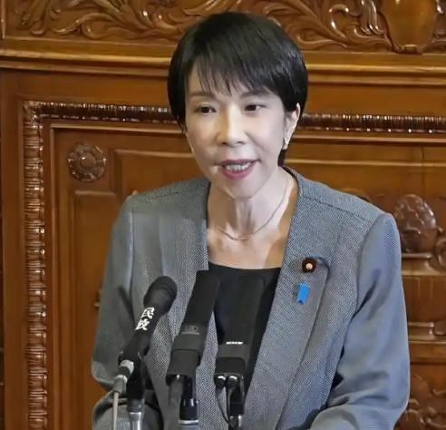 日本前首相一句提醒，让高市彻底看清历史账本！中国当年放弃天价赔款背后，真正留下的