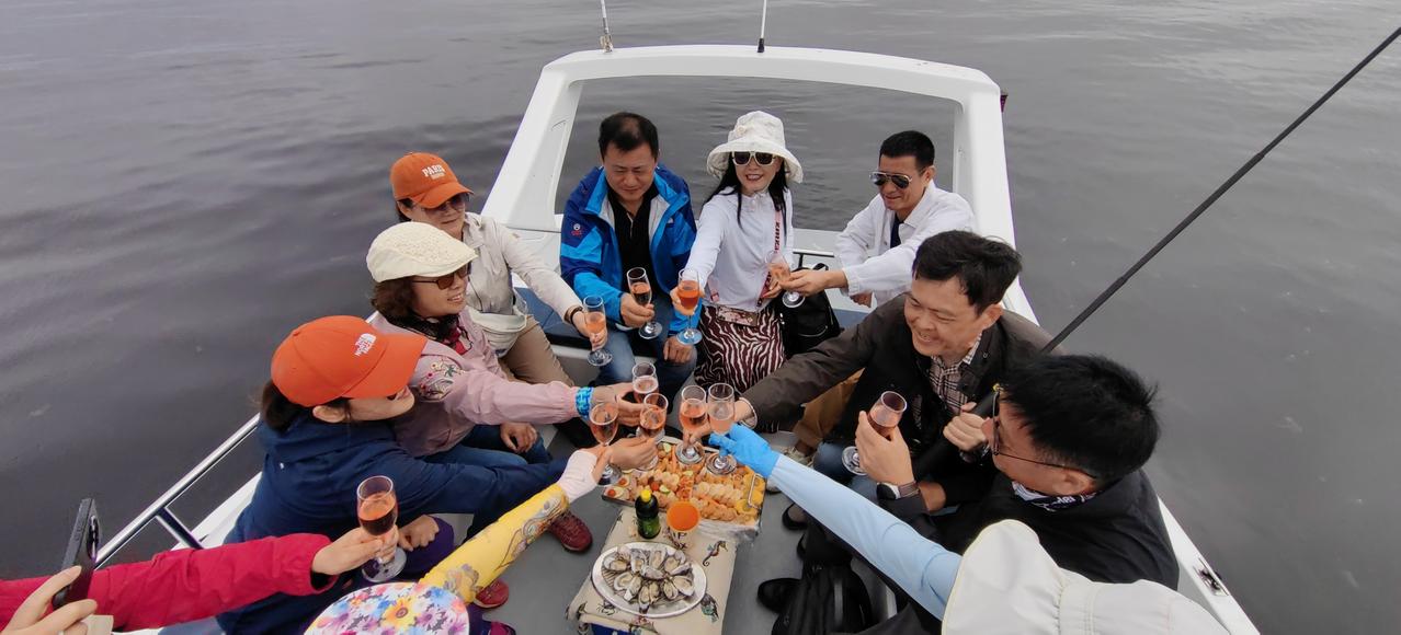 #走进真正的非洲#2024年首发团3月10日速递：

在斯瓦科普蒙德大西洋海面上