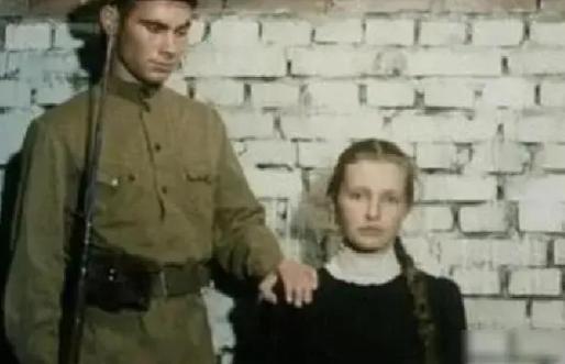 1918年，列宁遭遇刺杀，女刺客卡普兰对着他连开了三枪，很快杀手便被抓捕，而她的