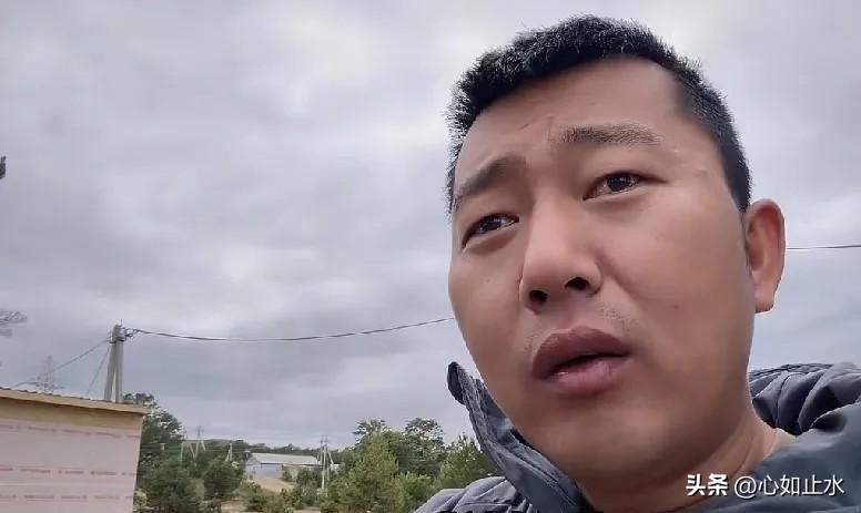 在俄打拼十几年深陷困境，阿楠肉眼可见憔悴，事业婚姻双双遇瓶颈
 
深耕俄罗斯十几