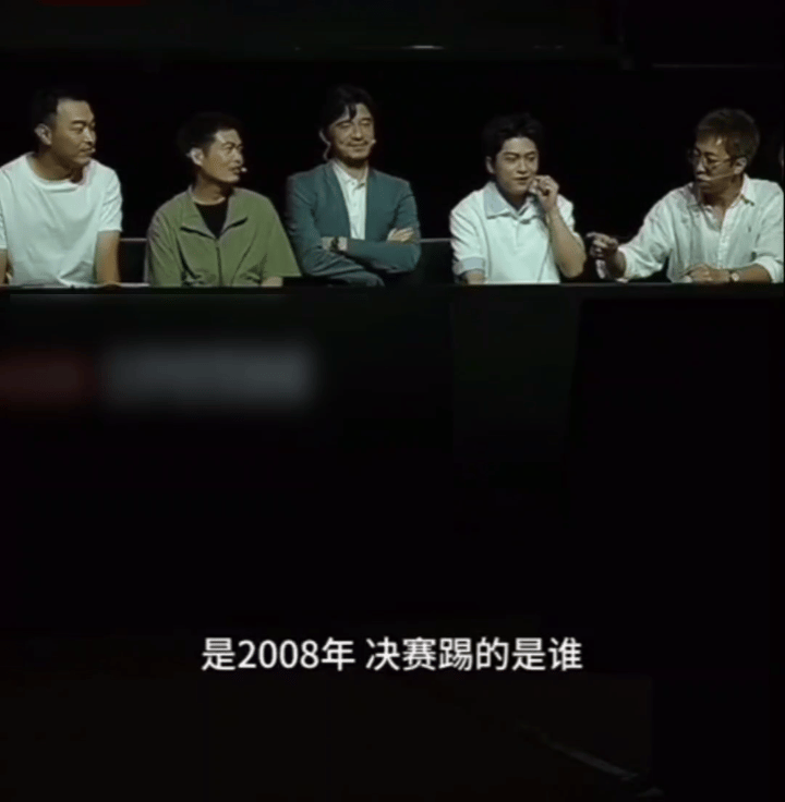 留几手踢到武艺钢板留几手问武艺梅西C罗谁是第一 留几手考武艺曼联知识反被打脸，问