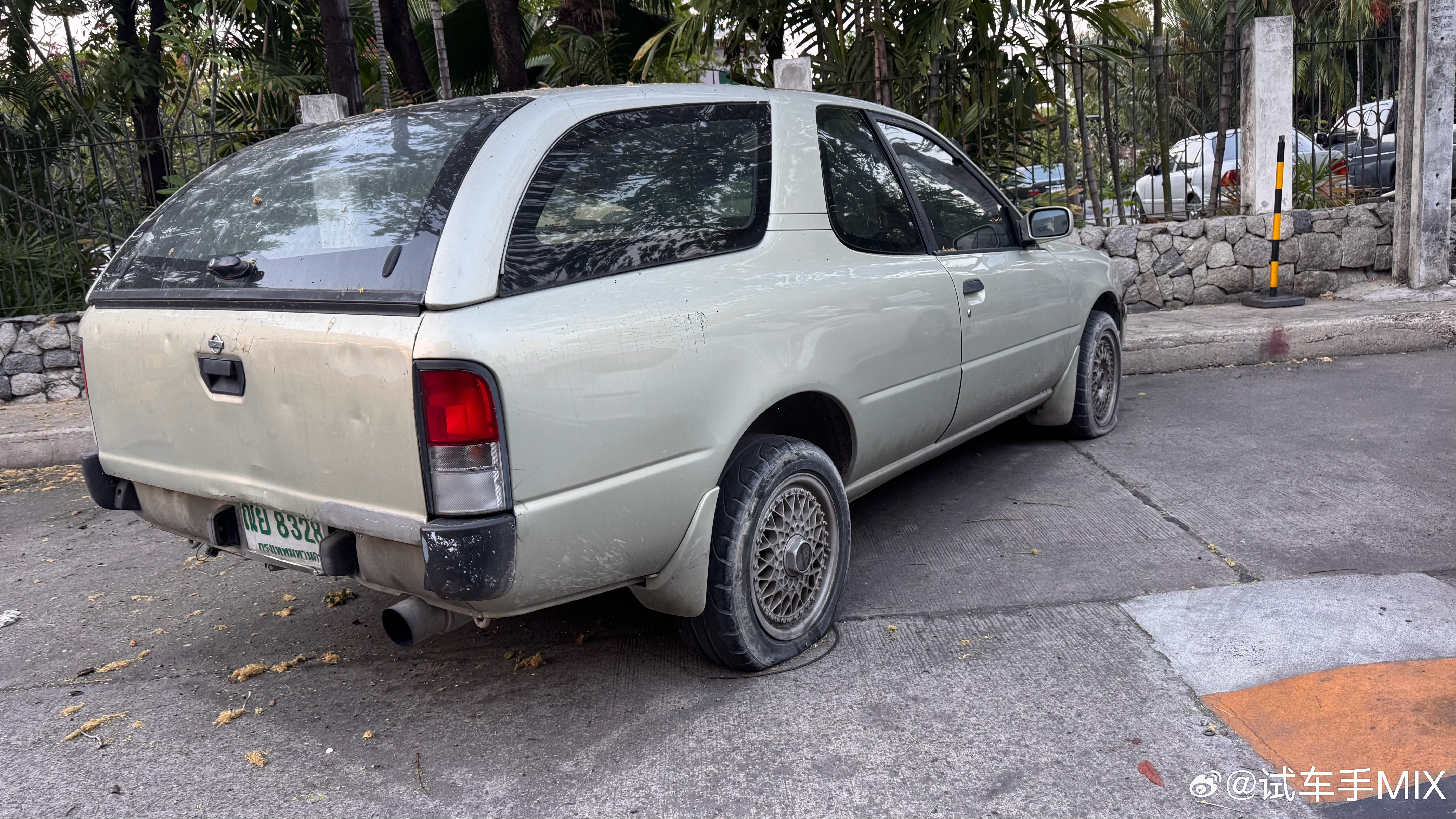 这皮卡加盖以后，怎么有种旅行车的错觉