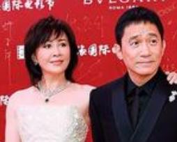 2026年6月13日，第28届上海国际电影节开幕式红毯上，梁朝伟的“i人”气质尽