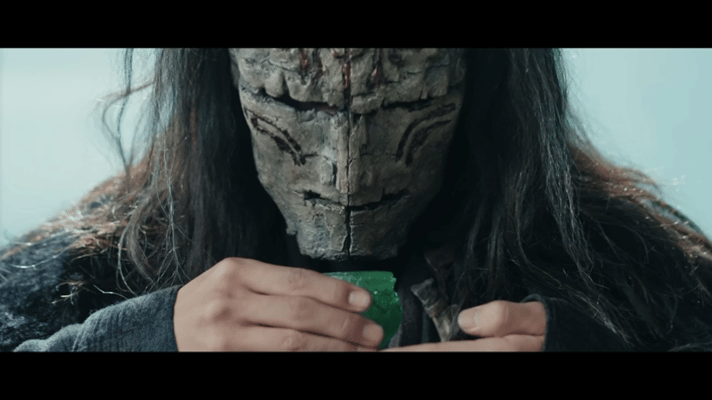 冰湖重生浪费了李昀锐的脸 感觉这一次李昀锐的角色还是很有意思的，哪怕脸被遮住了也