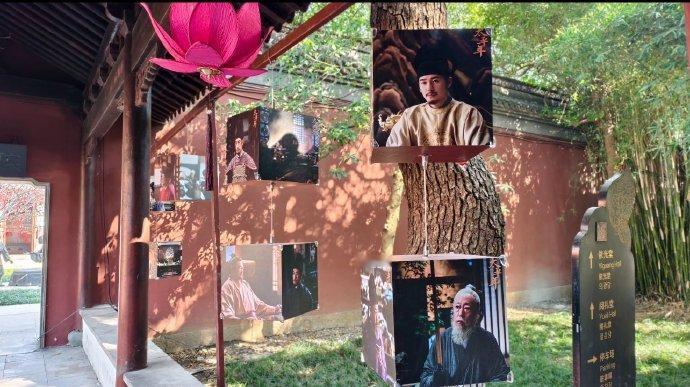 这就是文旅界给长剧的排面 钱王祠的展览如同一把精巧的钥匙，提前为观众打开了《太平